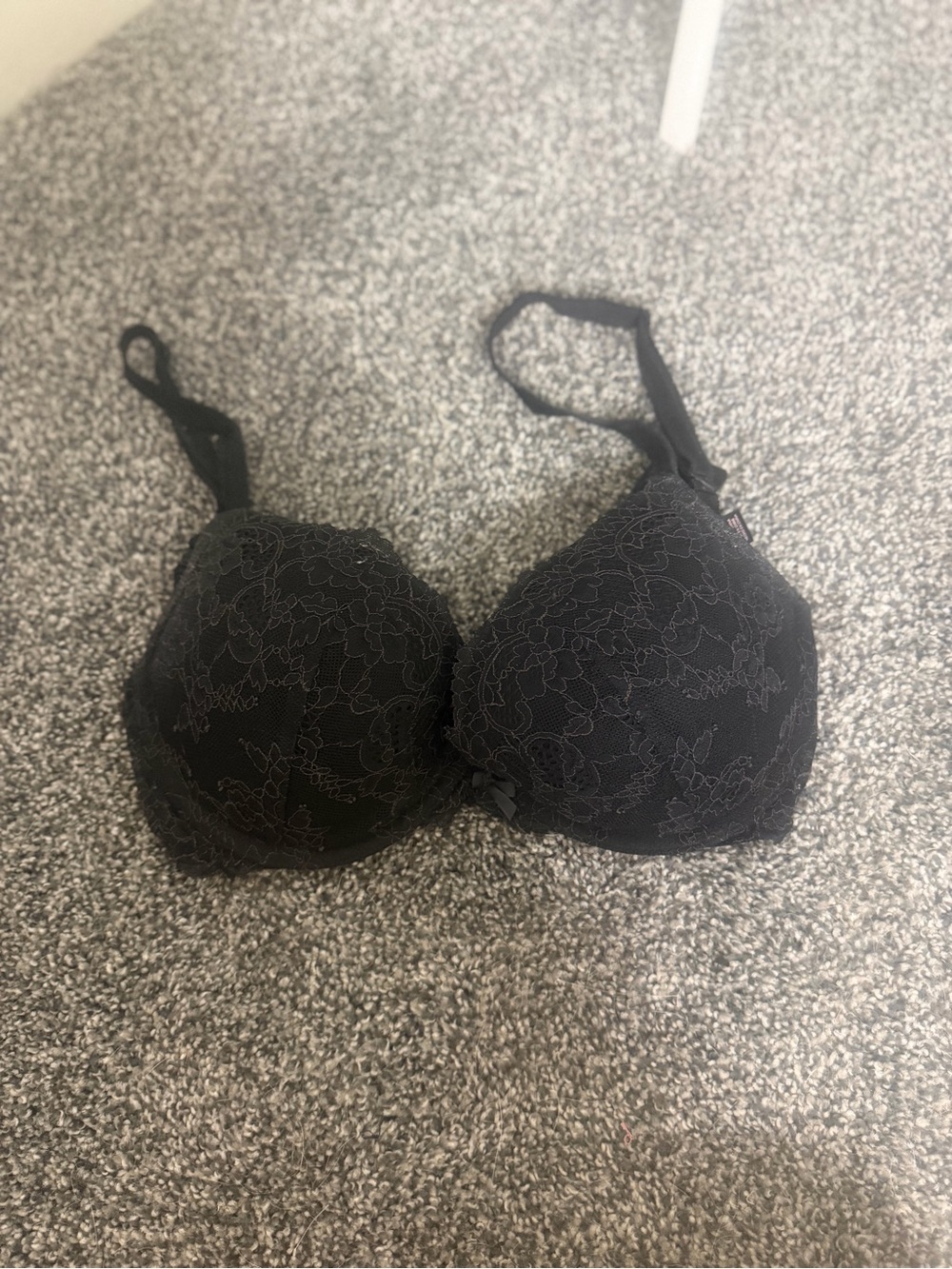 Black Lace-Overlay Women's Bra push-up bra 32DD